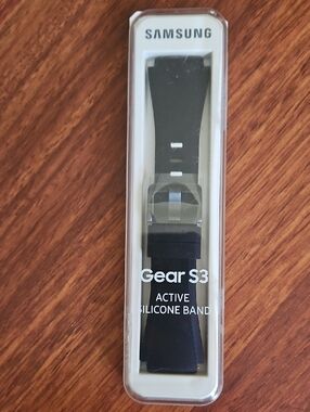Samsung GEAR S3 Active Silicone Band Black Textured New Sealed